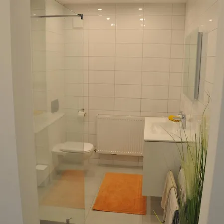 2-zimmer Mit Terrasse, Fernblick, Natur, Ruhig - Apartment *