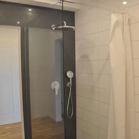 Apartment 2-zimmer Mit Terrasse, Fernblick, Natur, Ruhig - *
